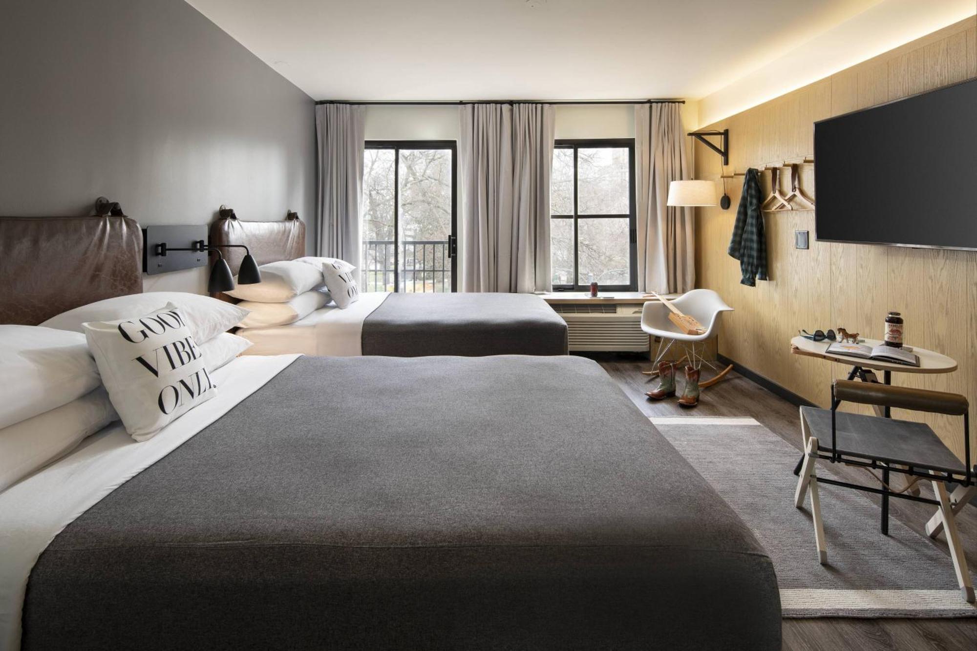 Отель Moxy Memphis Downtown Экстерьер фото