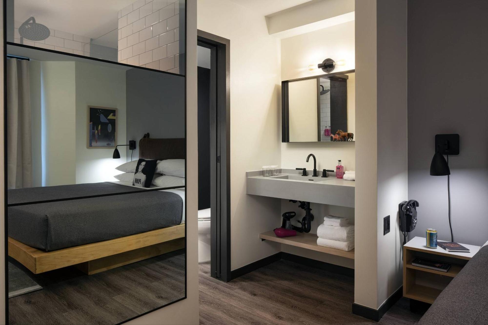 Отель Moxy Memphis Downtown Экстерьер фото